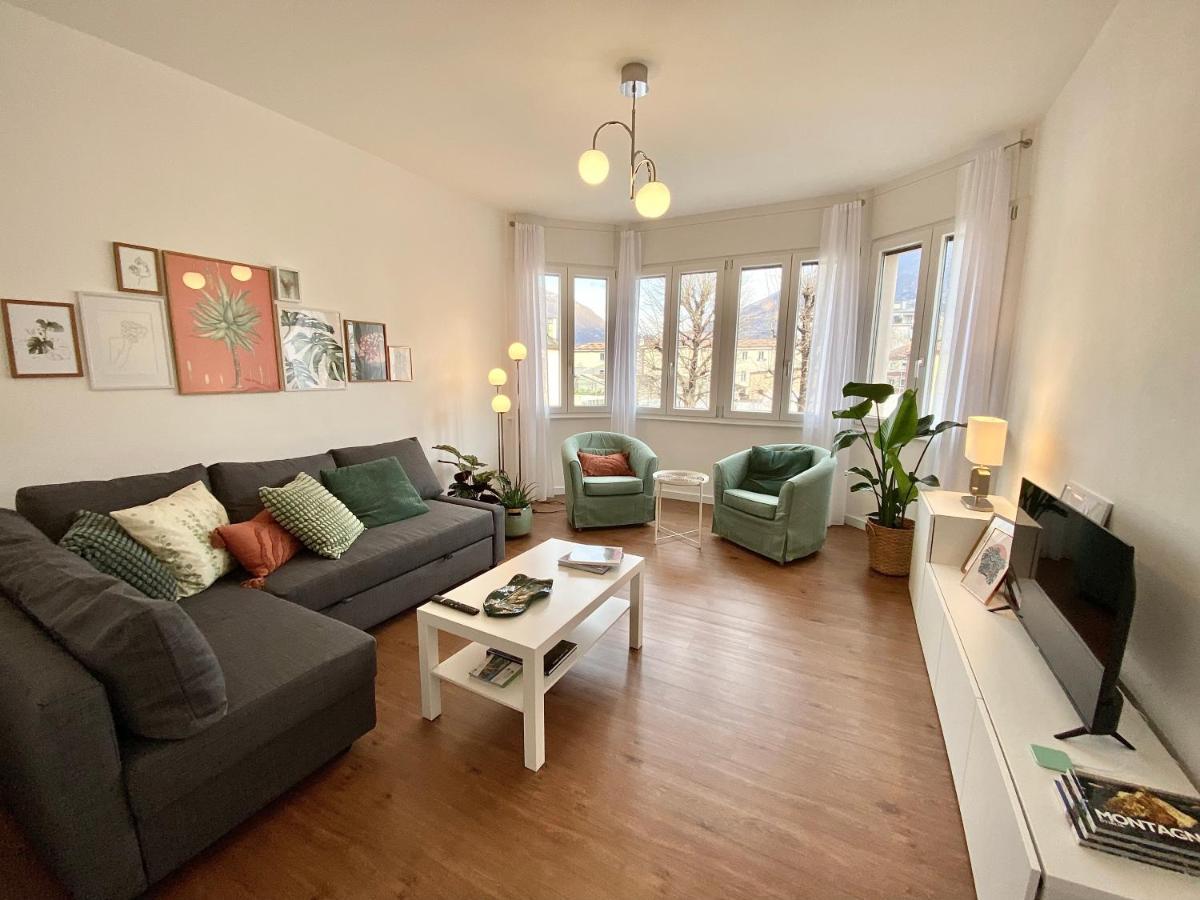 Casa Dell'Edera - Holiday Apartment In Domodossola Dış mekan fotoğraf