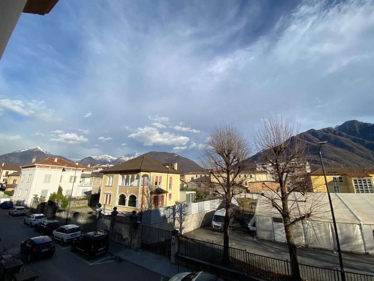 Casa Dell'Edera - Holiday Apartment In Domodossola Dış mekan fotoğraf